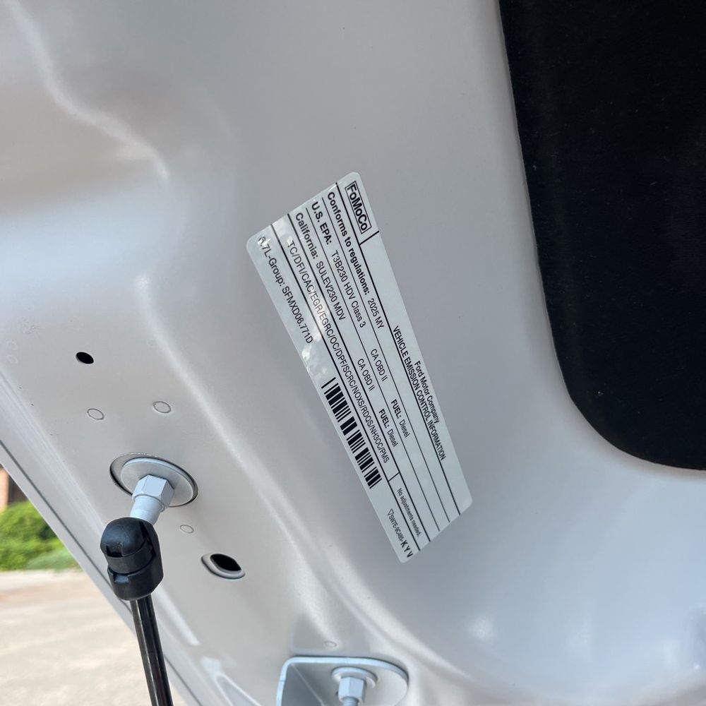 2025 Ford F-450 Super Duty Platinum