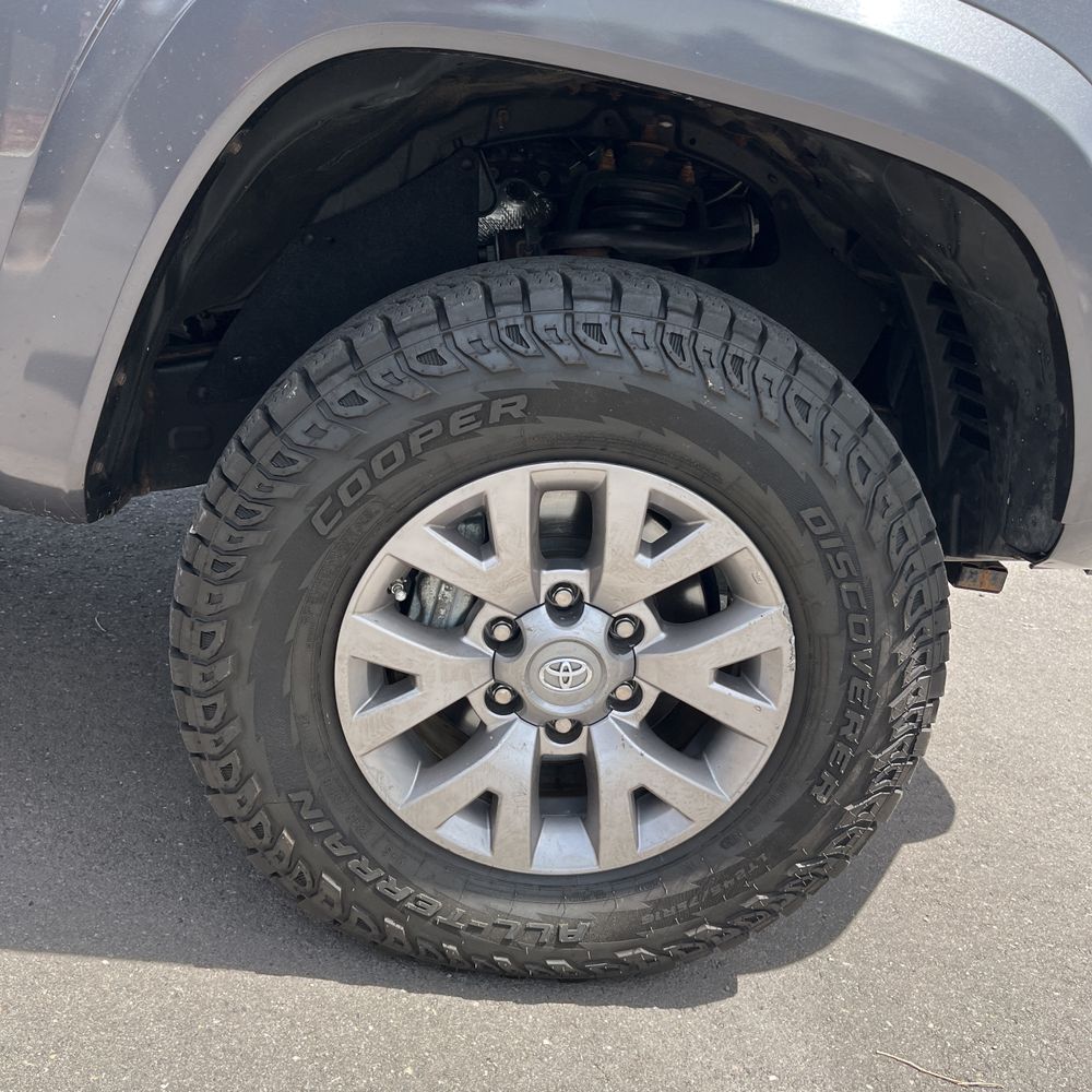 2018 Toyota Tacoma SR5 V6 photo 20