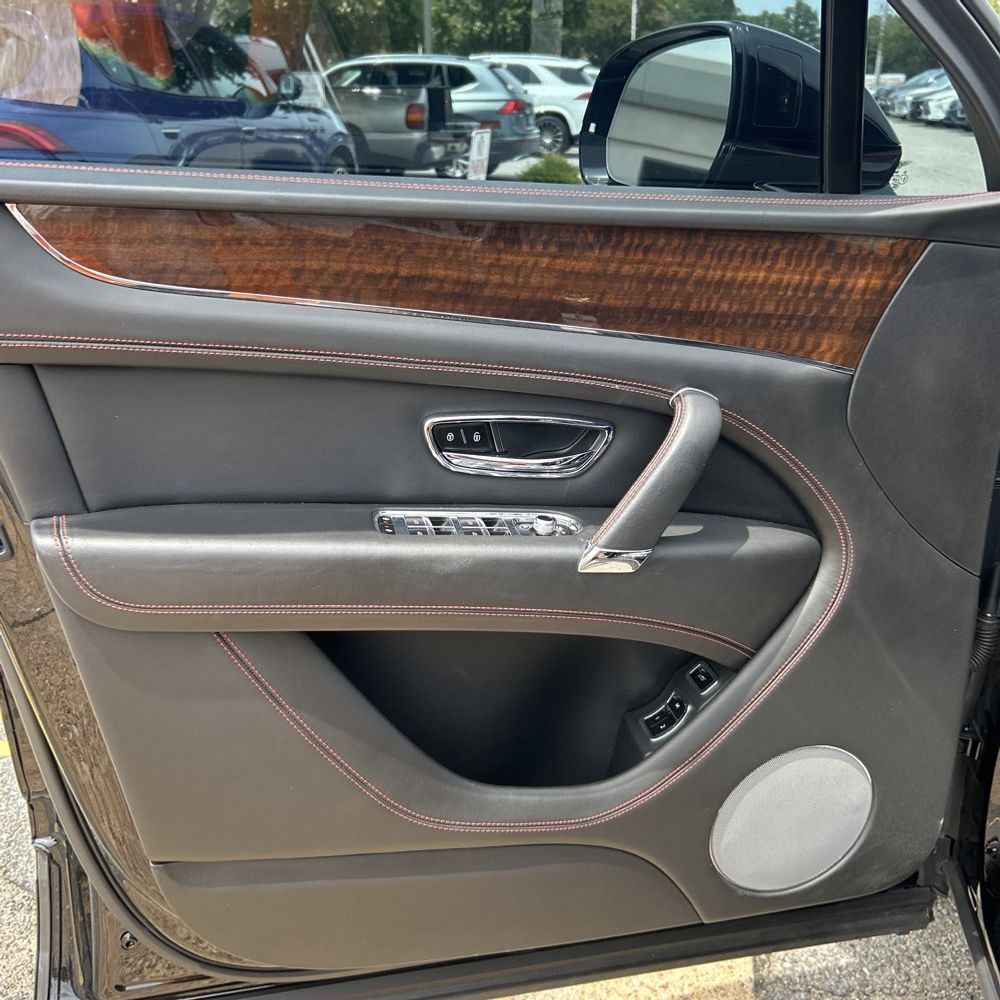 2018 Bentley Bentayga Base