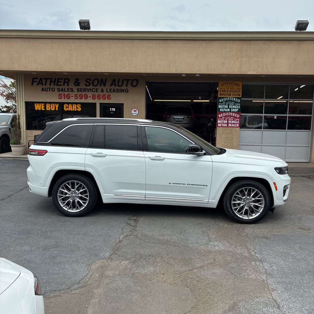 2022 Jeep Grand Cherokee 4xe Summit 4x4