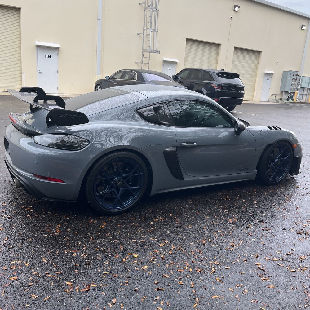 2023 Porsche 718 Cayman GT4 RS
