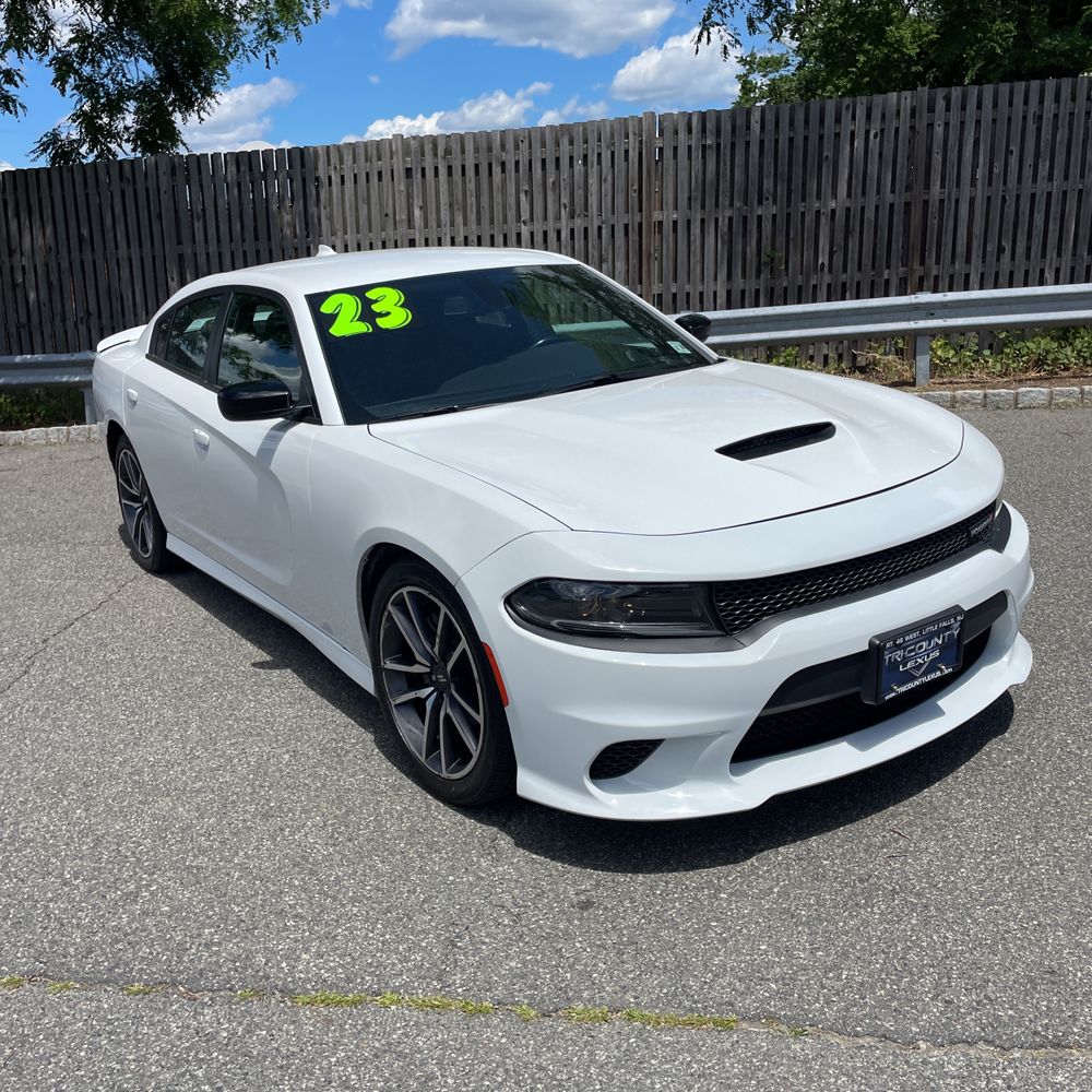 2023 Dodge Charger R/T photo 12