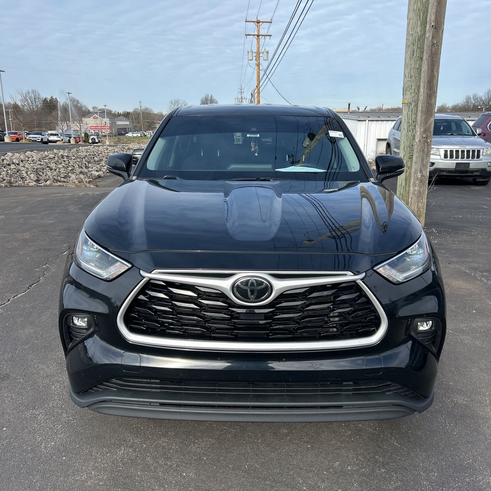 2021 Toyota Highlander LE