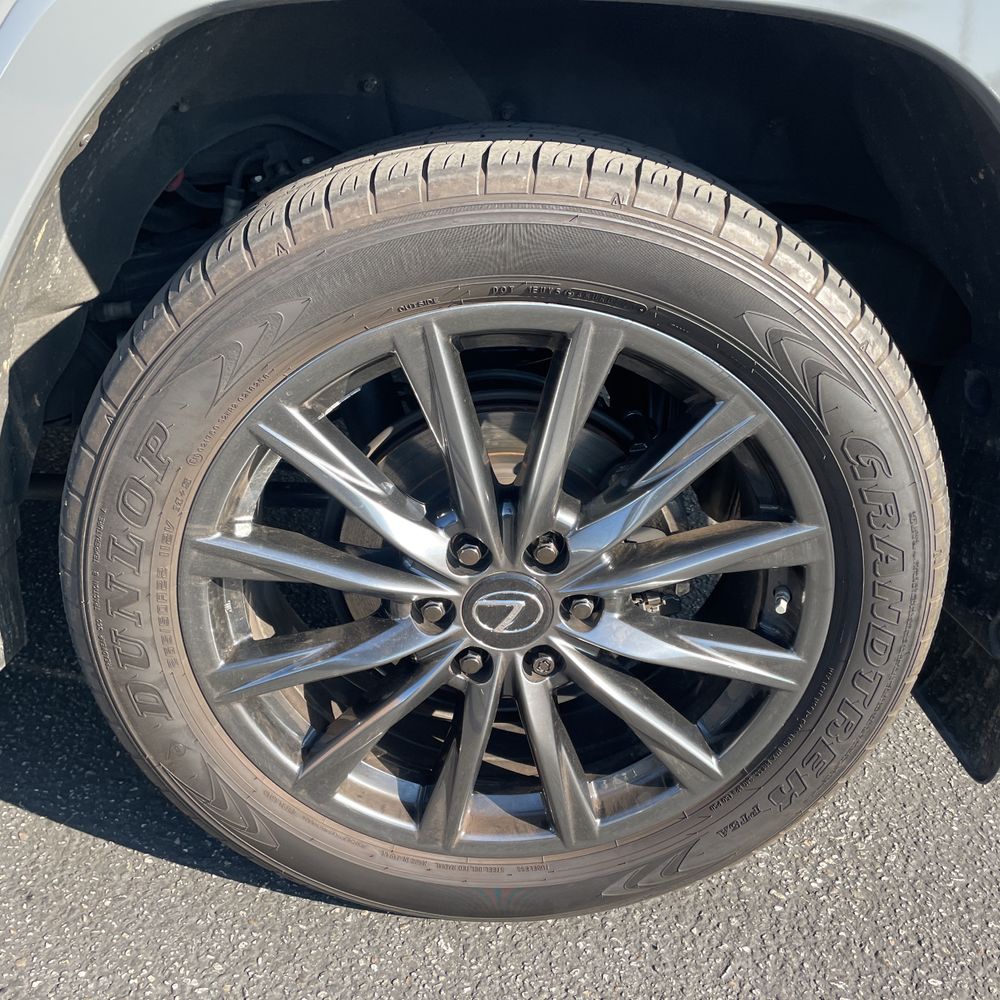 2023 Lexus LX 600 F SPORT Handling