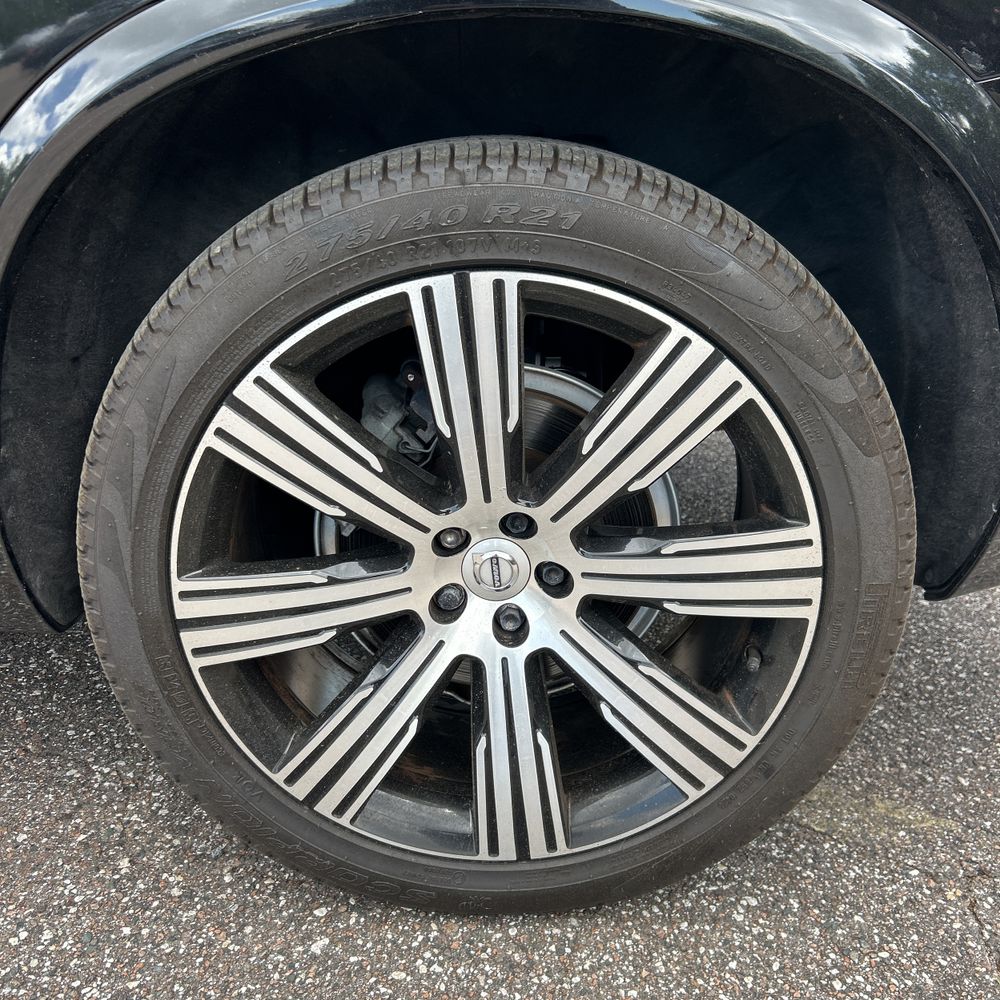 2021 Volvo XC90 T6 Inscription 7 Passenger