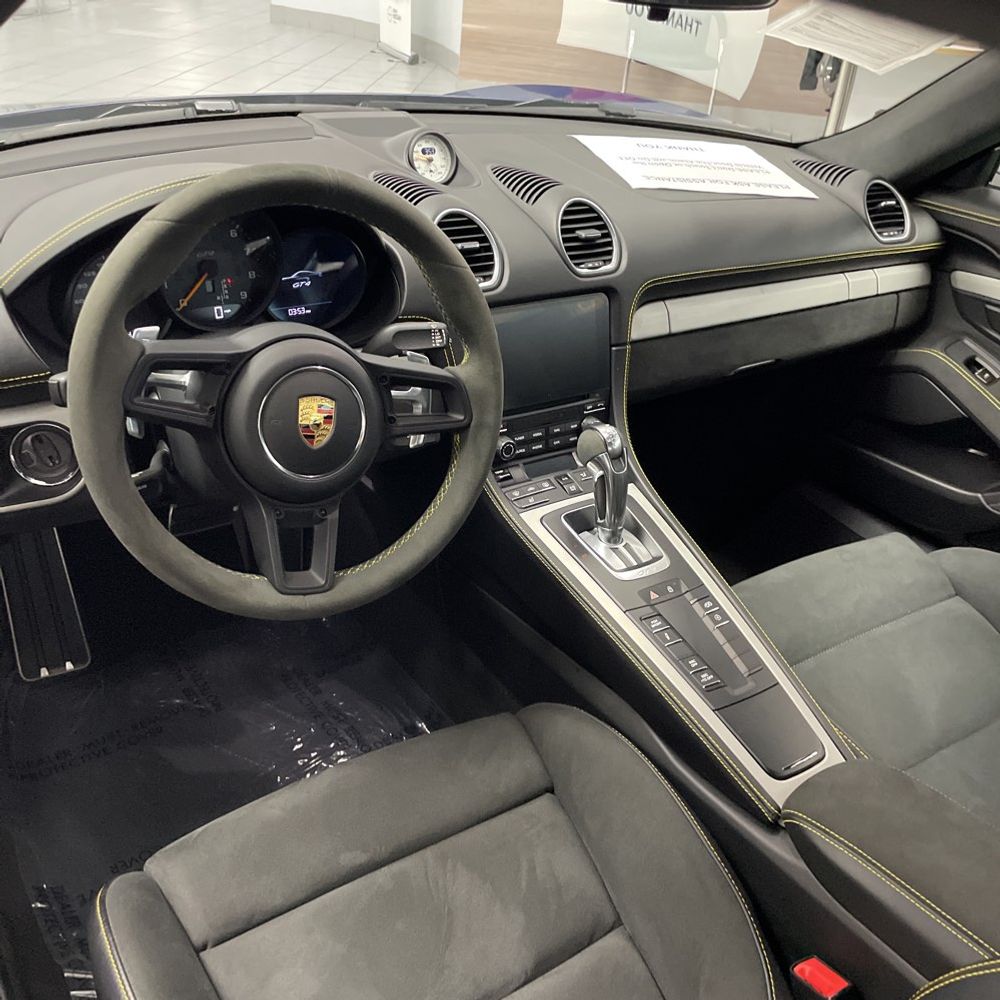 2021 Porsche 718 Cayman GT4
