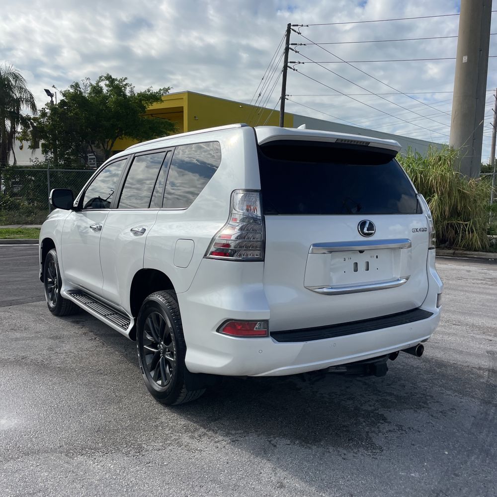 2023 Lexus GX 460 Base