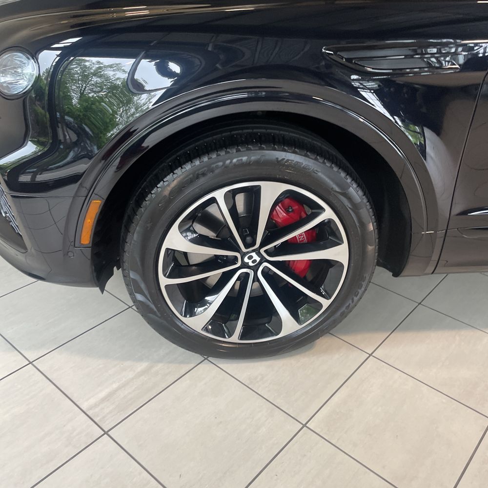 2024 Bentley Bentayga Base