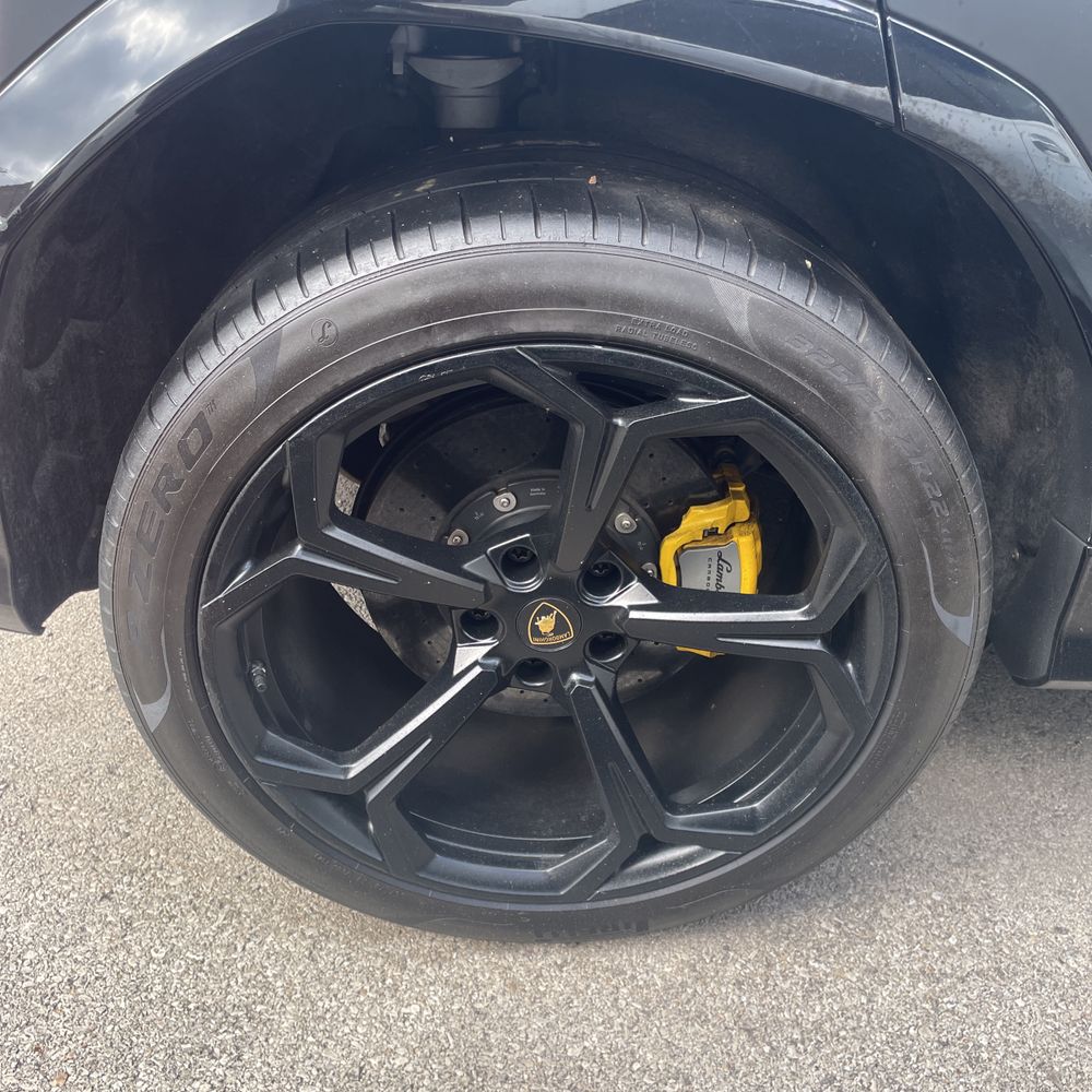 2020 Lamborghini Urus