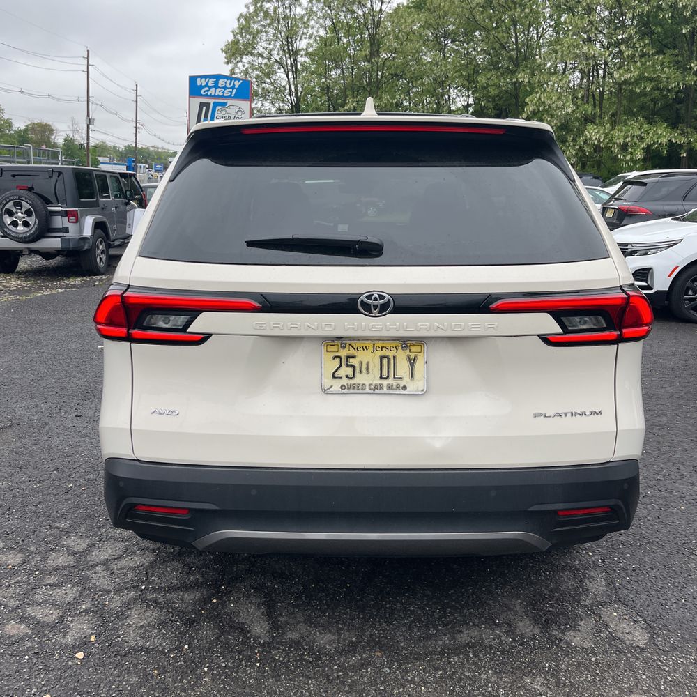 2024 Toyota Grand Highlander Platinum