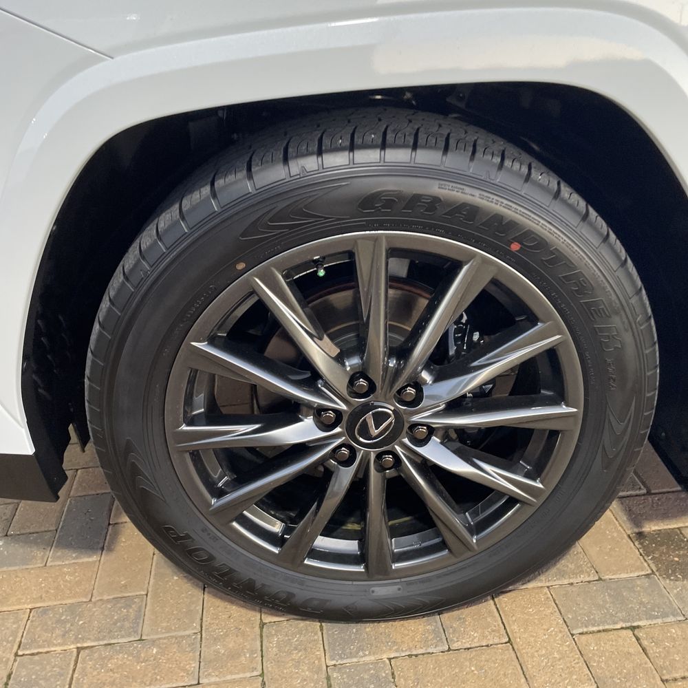 2024 Lexus LX 600 F SPORT Handling