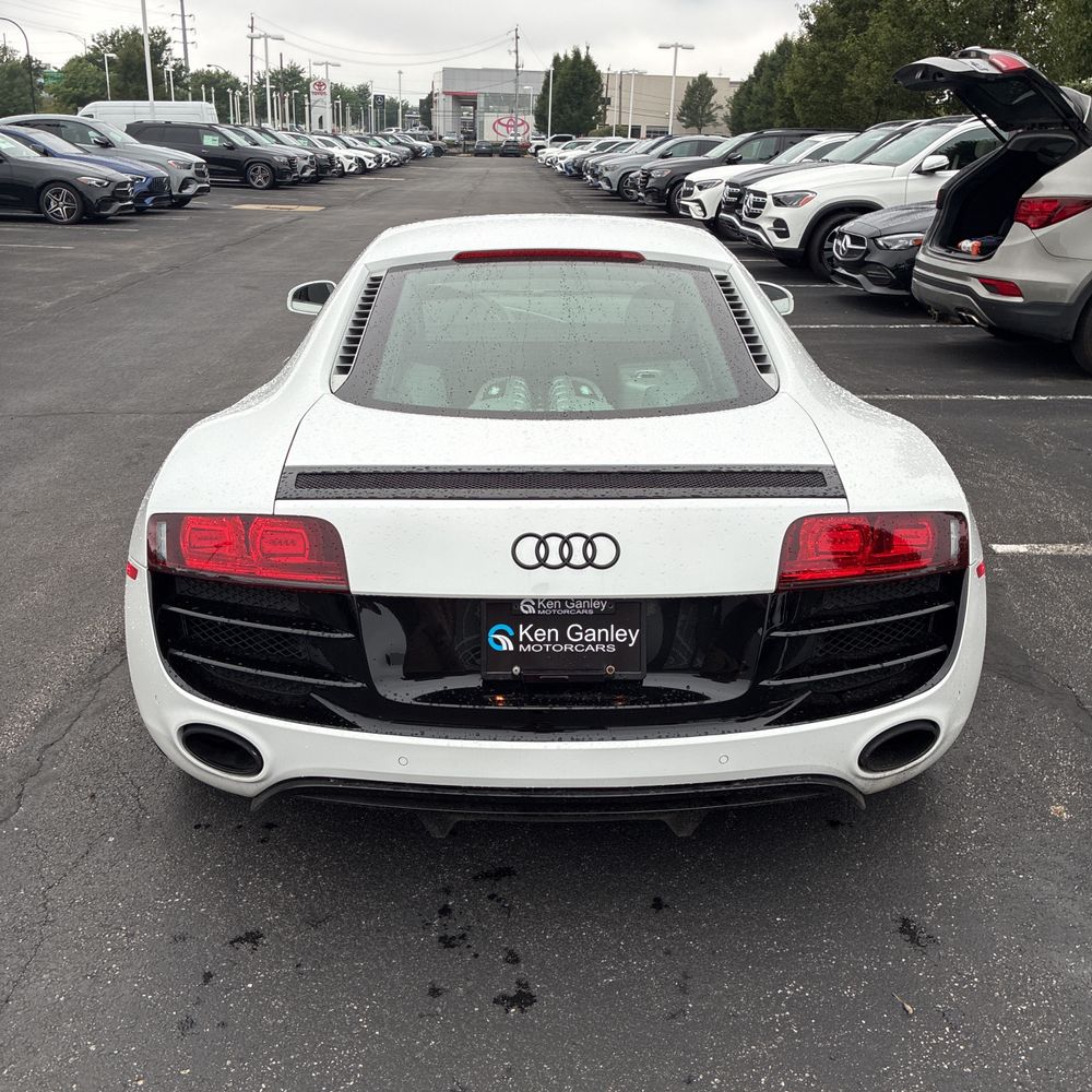 2011 Audi R8 5.2