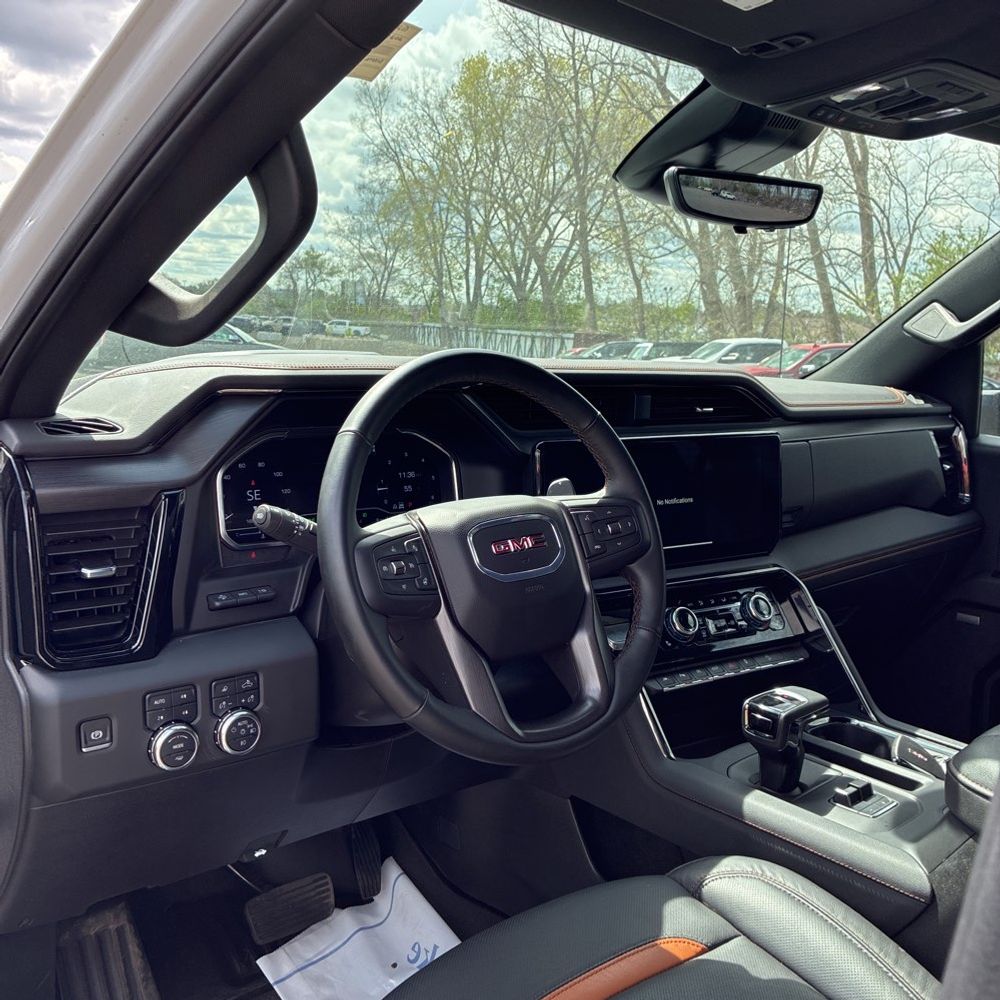 2025 GMC Sierra 1500 AT4