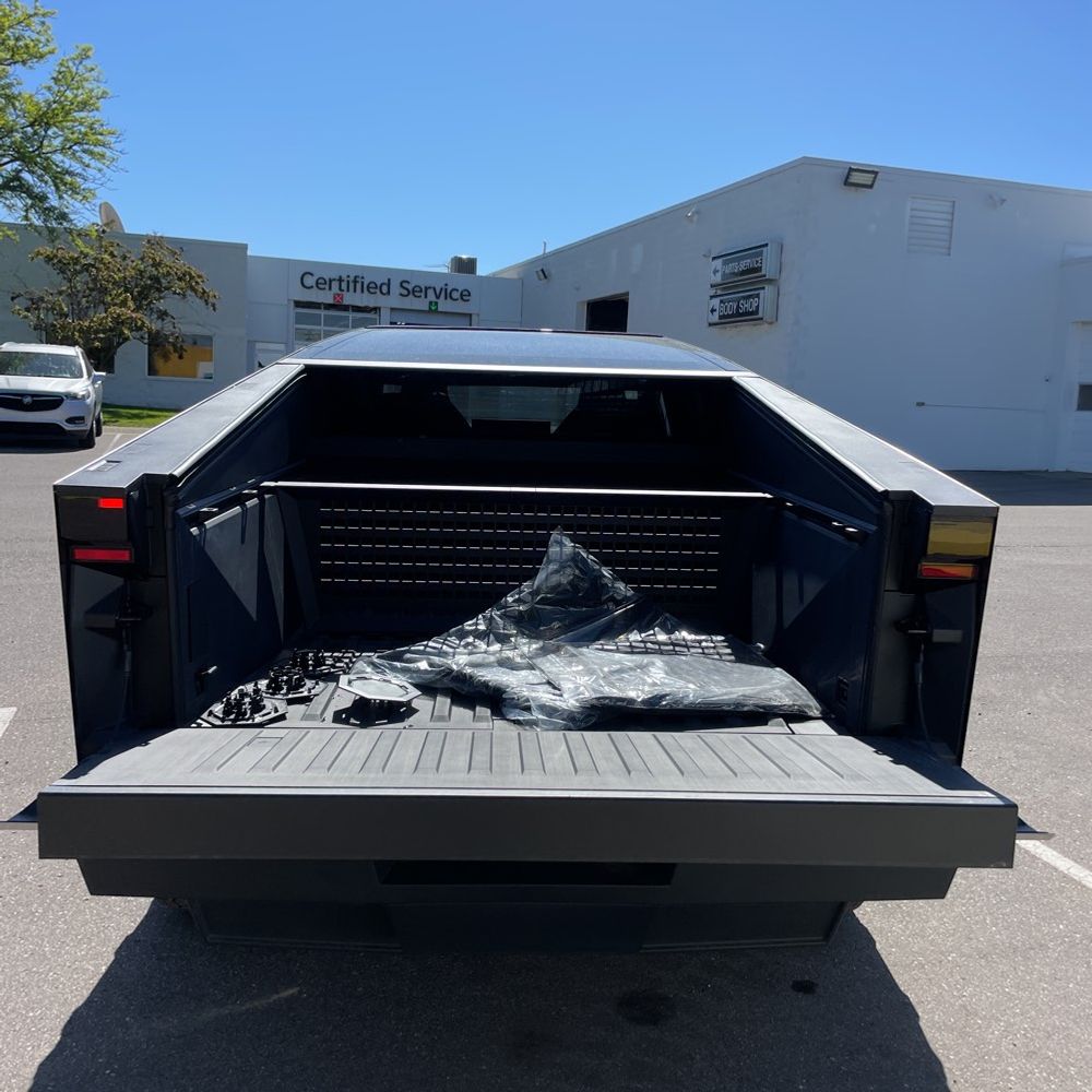 2024 Tesla Cybertruck CyberBeast