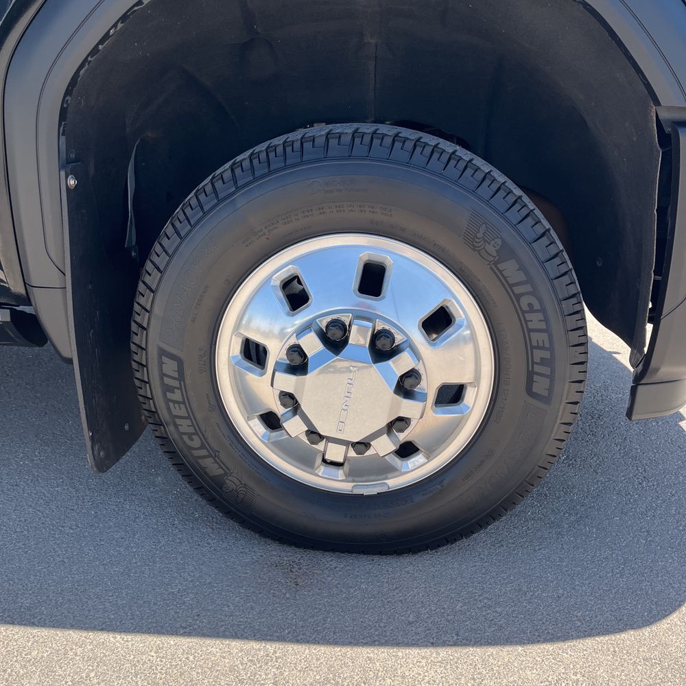 2024 GMC Sierra 3500HD Denali