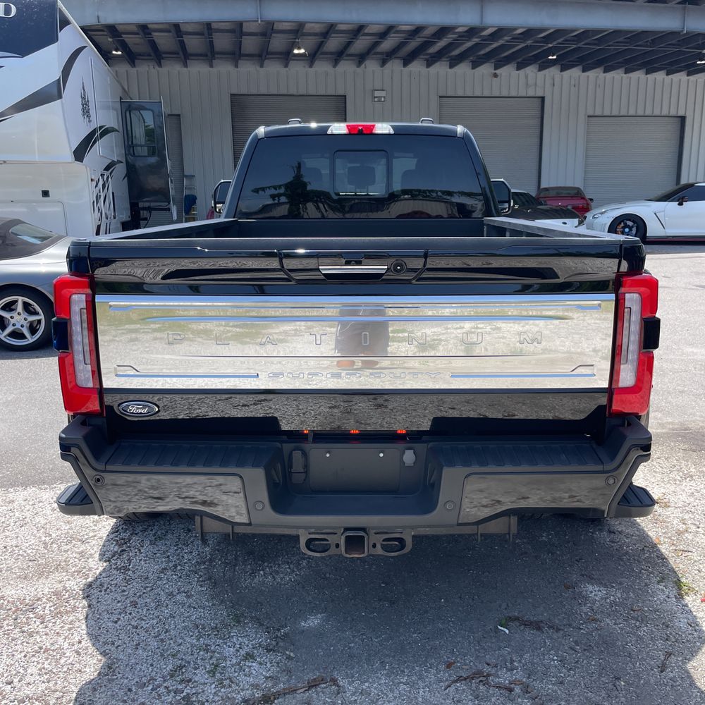 2023 Ford F-350 Super Duty Platinum