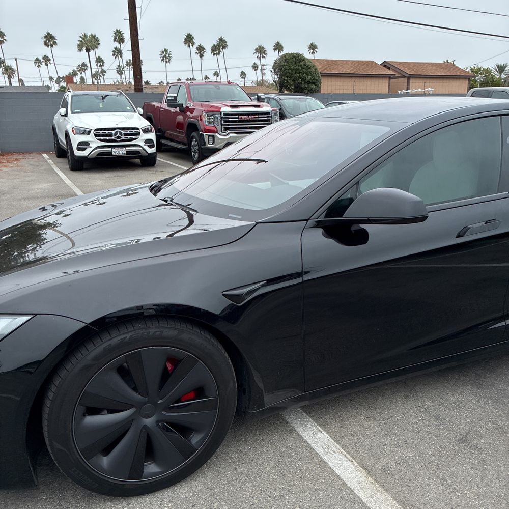 2023 Tesla Model S Plaid