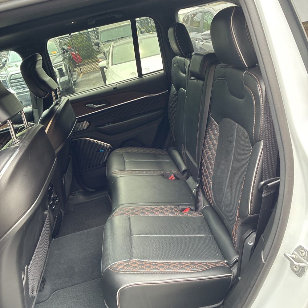 2022 Jeep Grand Cherokee 4xe Summit 4x4