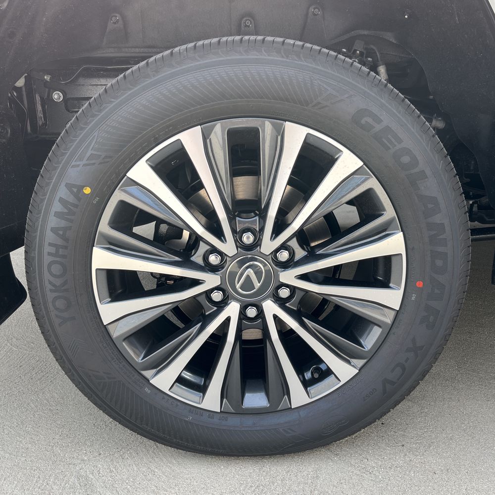2025 Lexus LX-Series LX600 Premium