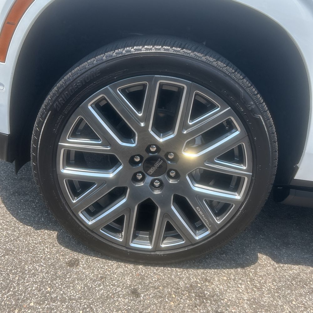 2025 GMC Yukon XL Denali Ultimate