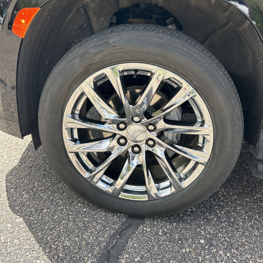 2024 Cadillac Escalade ESV Premium Luxury