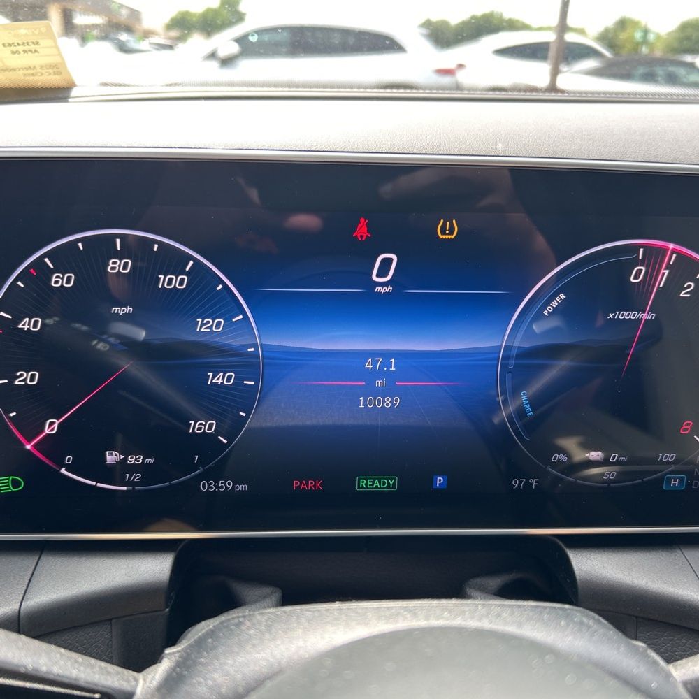 2025 Mercedes-Benz GLC 350e 4MATIC photo 40