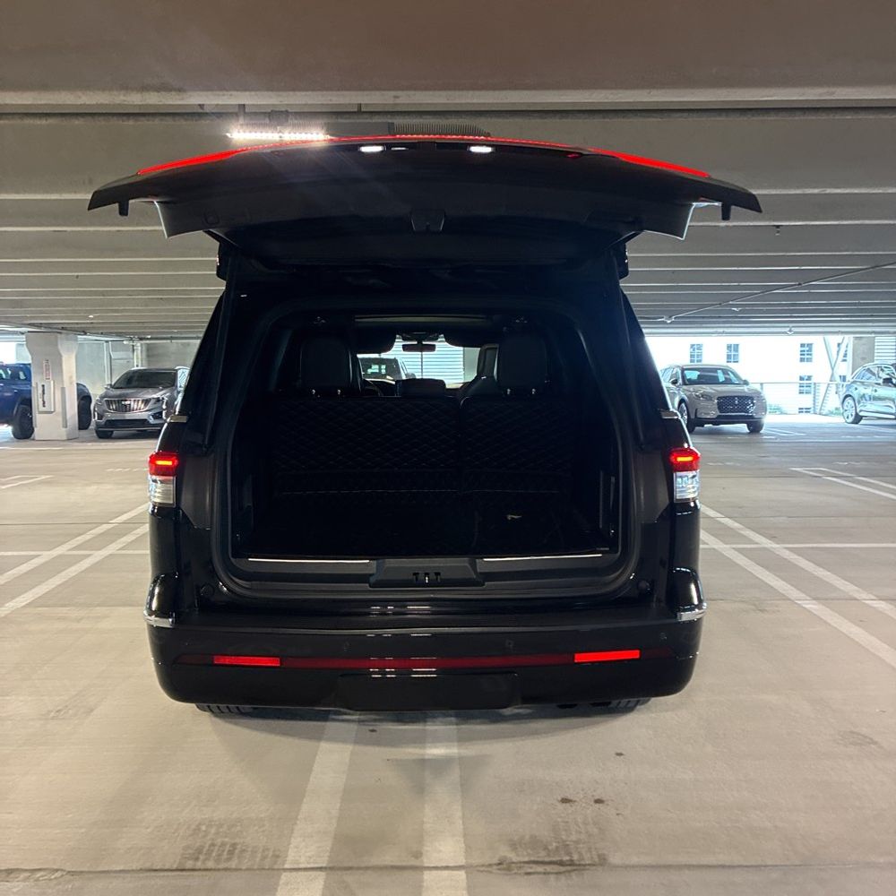 2023 Lincoln Navigator L Reserve