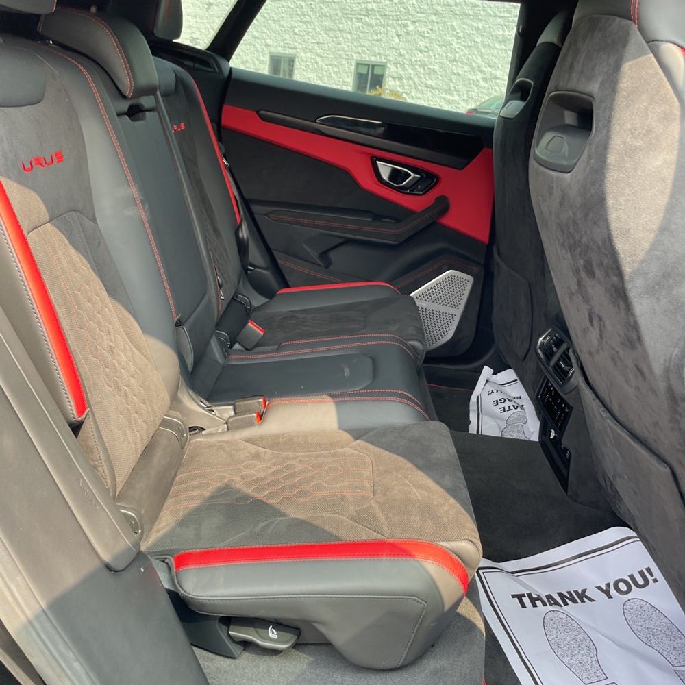 2023 Lamborghini Urus S