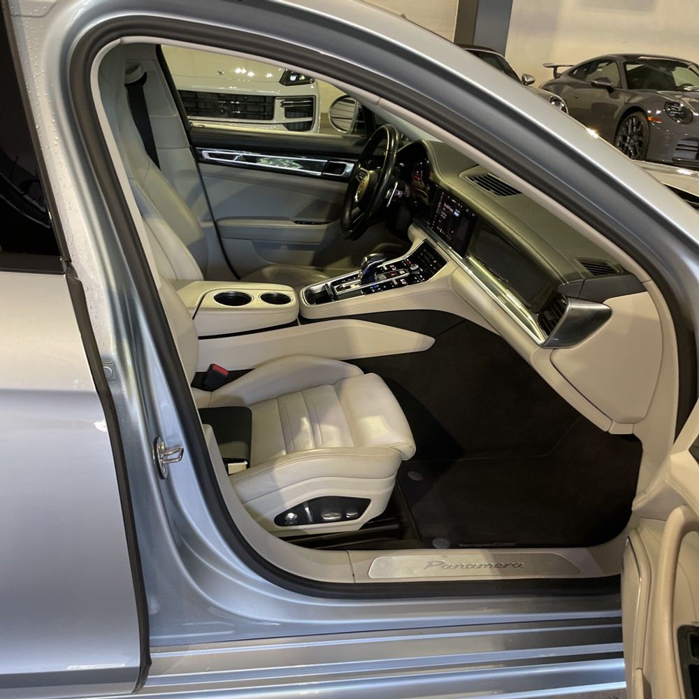 2021 Porsche Panamera