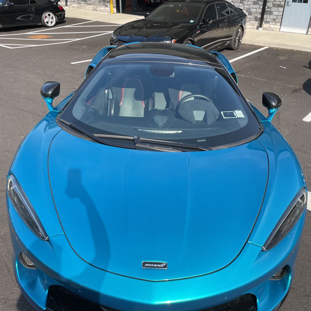 2023 McLaren GT