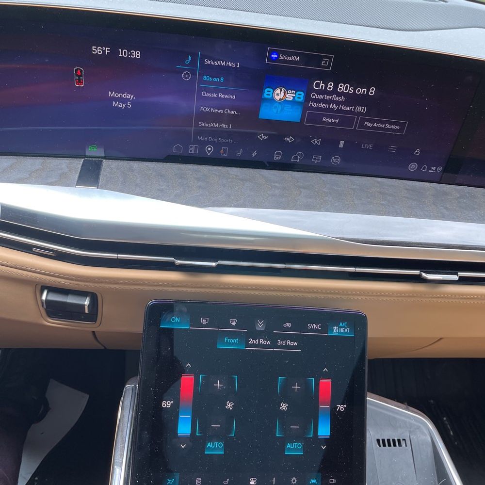 2025 Cadillac Escalade IQ Sport 2