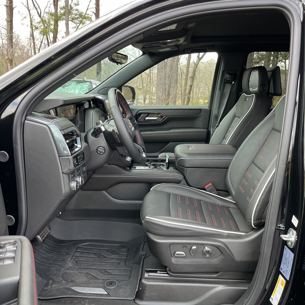 2025 GMC Yukon AT4 Ultimate