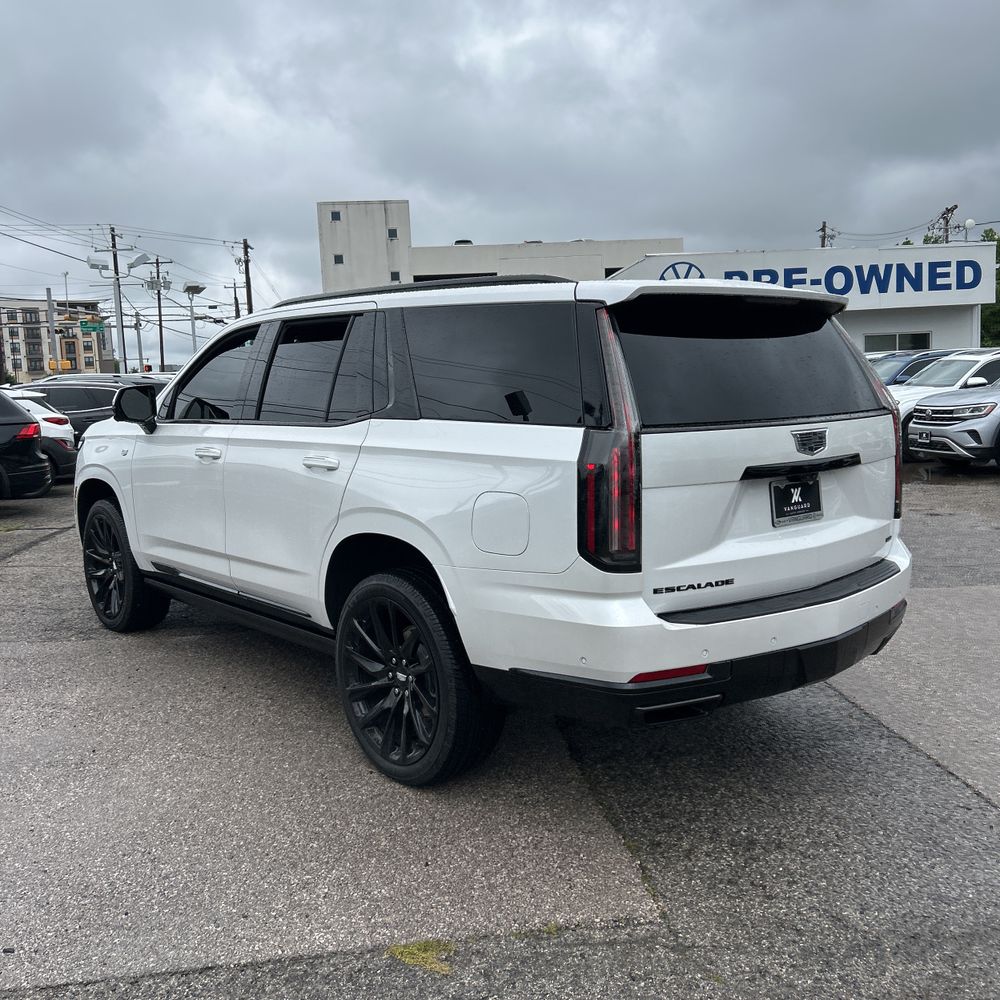 2025 Cadillac Escalade Sport Platinum