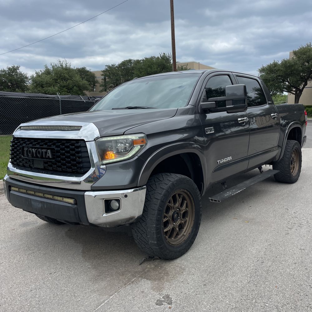 2017 Toyota Tundra Limited