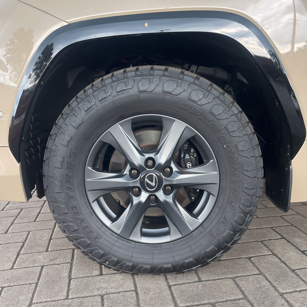 2025 Lexus LX 700h Overtrail