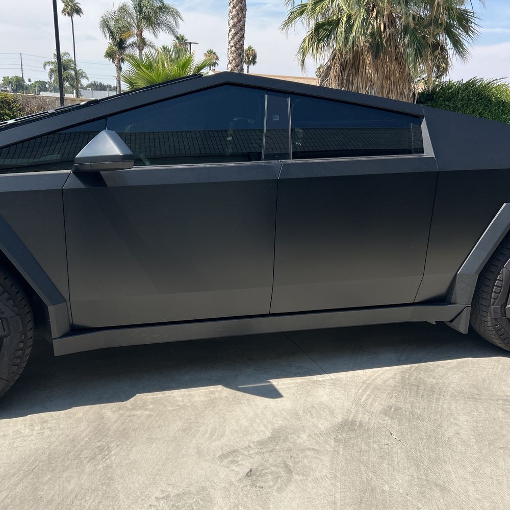 2024 Tesla Cybertruck Base