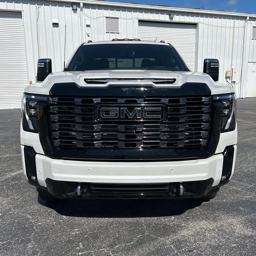 2025 GMC Sierra 3500HD Denali Ultimate
