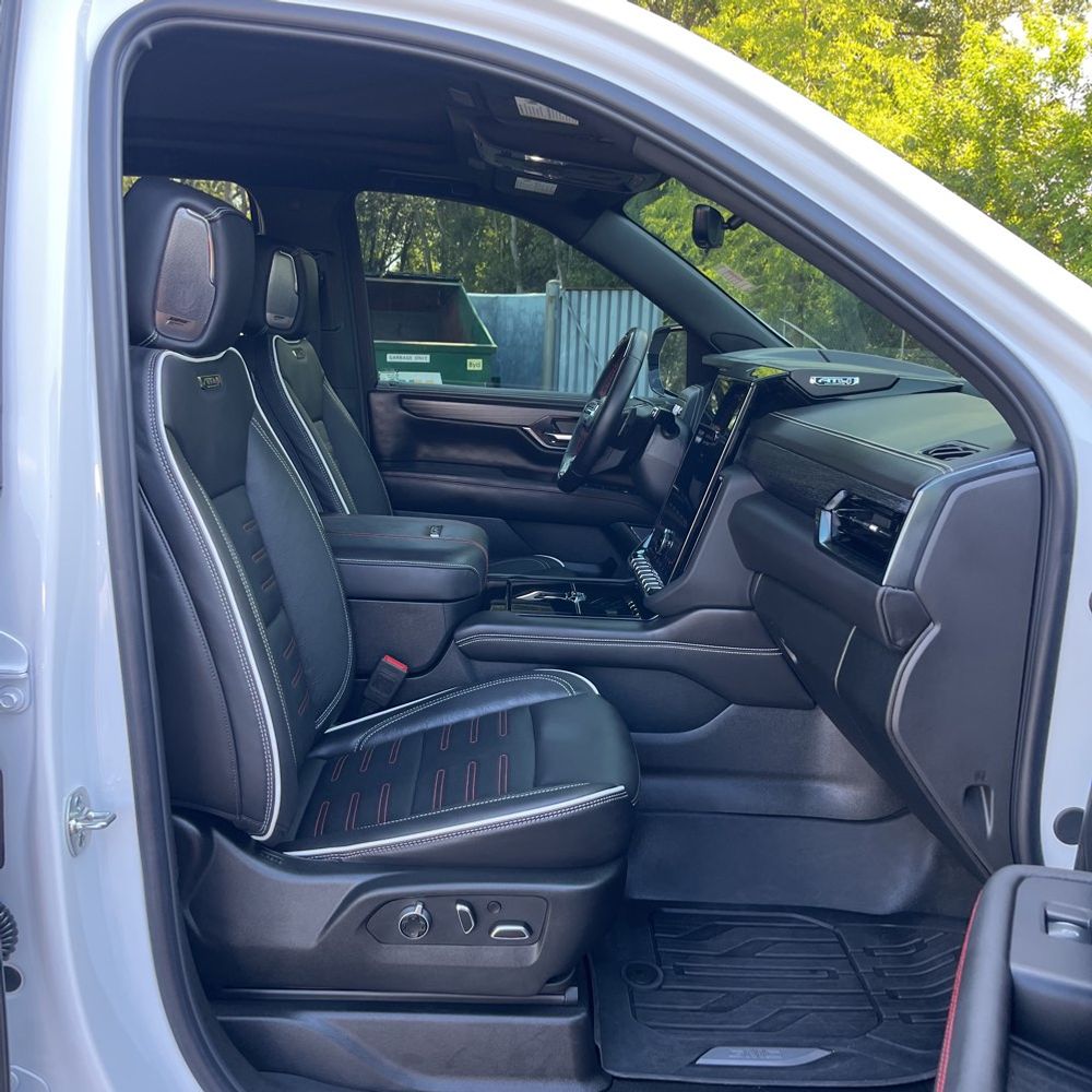 2025 GMC Yukon AT4 Ultimate
