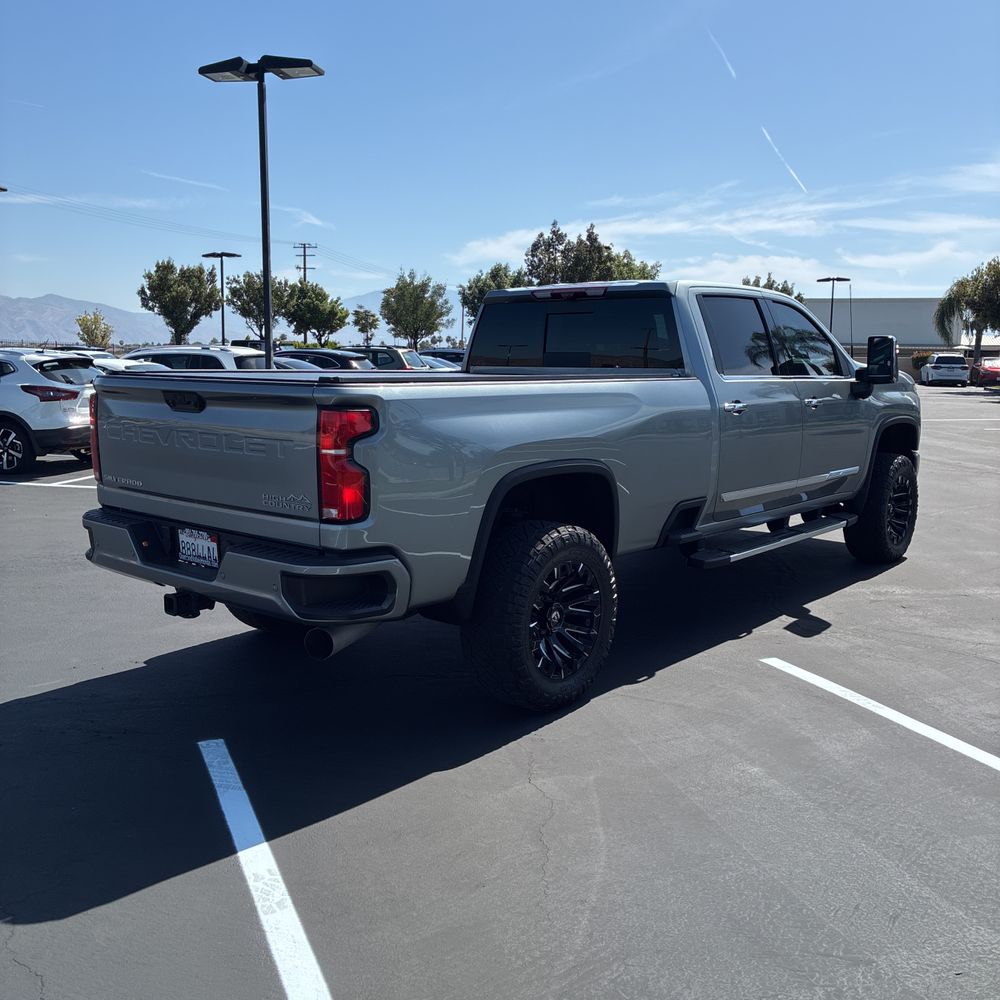 2024 Chevrolet Silverado 3500HD High Country