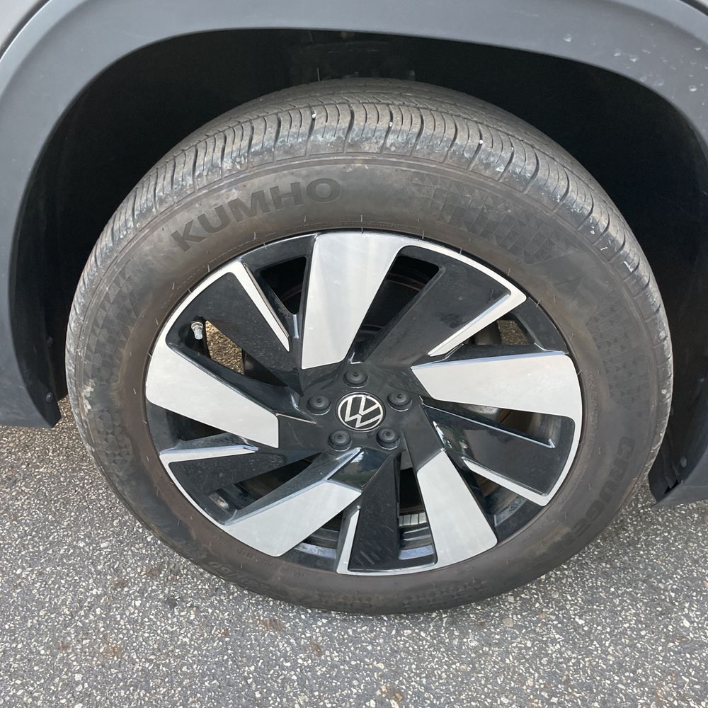 2024 Volkswagen Atlas Cross Sport SE 4Motion