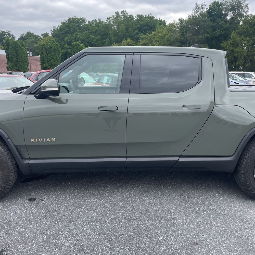 2022 Rivian R1T Launch Edition
