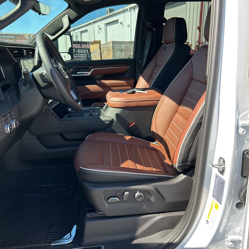 2025 GMC Sierra 3500HD Denali Ultimate