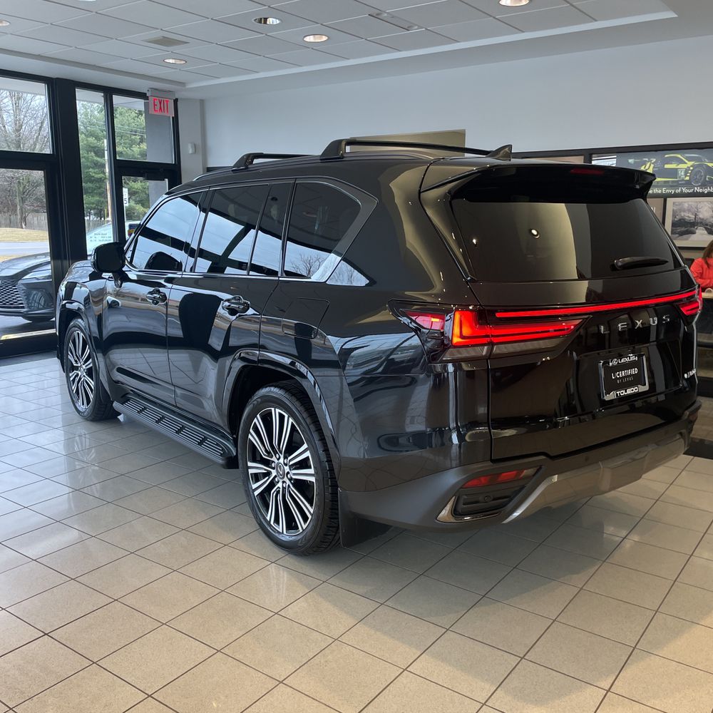 2024 Lexus LX 600 Luxury
