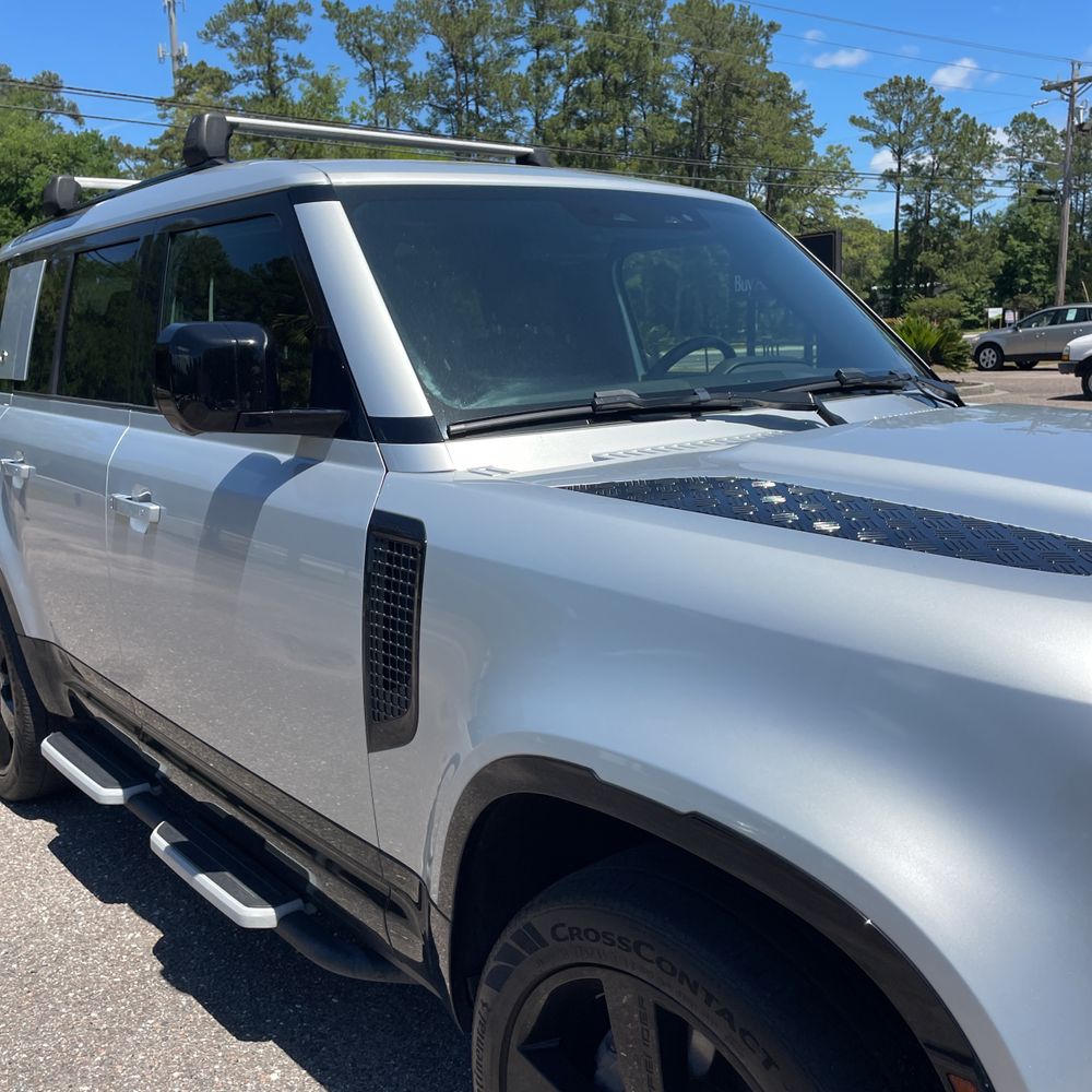 2023 Land Rover Defender 110 X-Dynamic SE