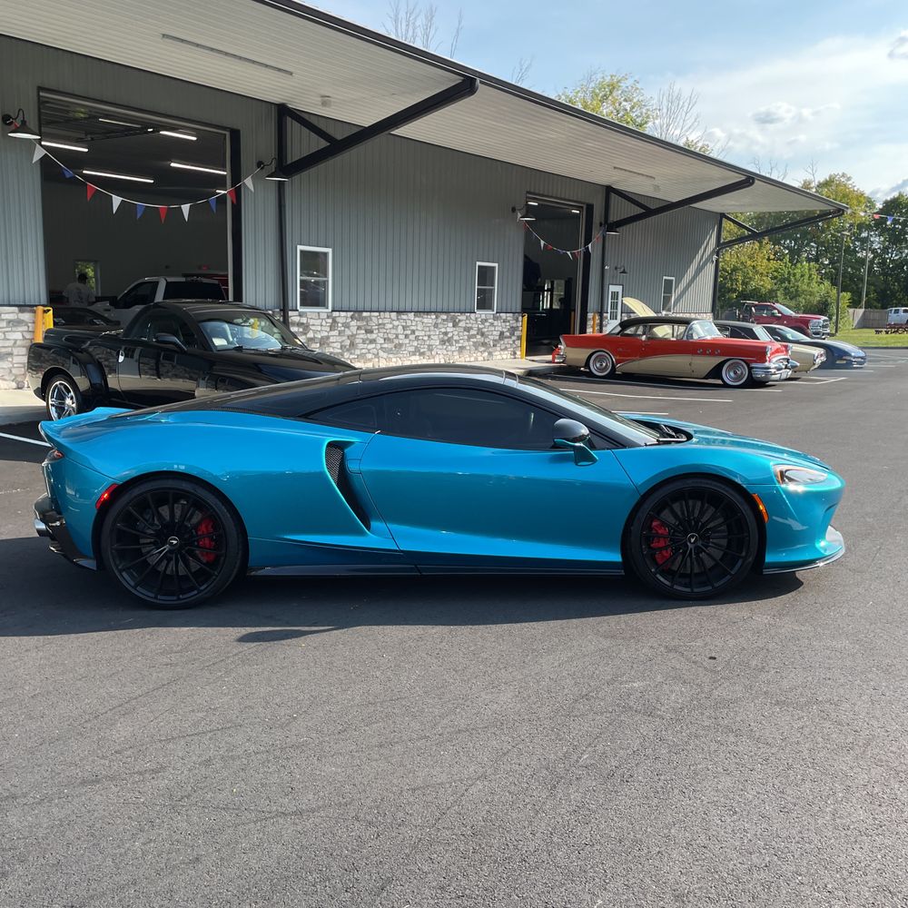 2023 McLaren GT