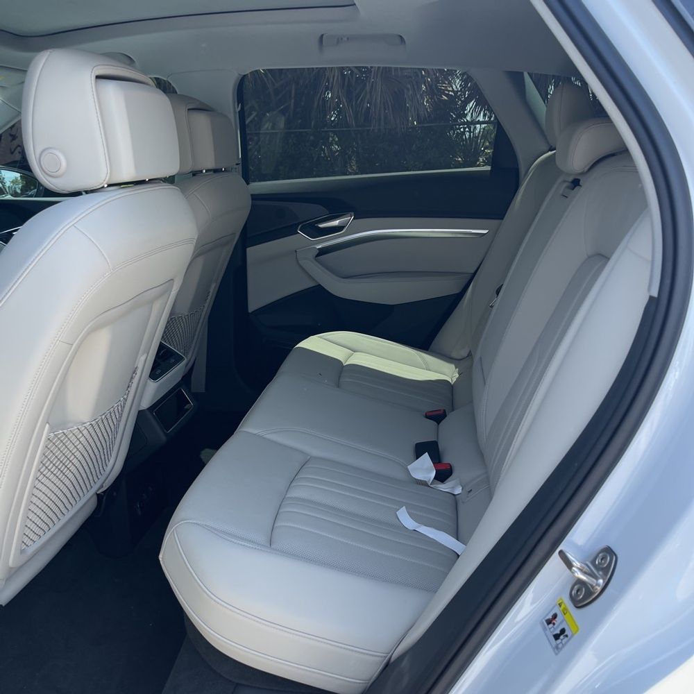 2024 Audi Q8 e-tron quattro Premium Plus