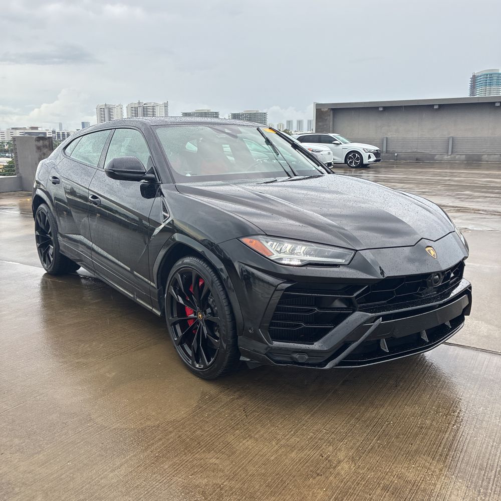 2022 Lamborghini Urus