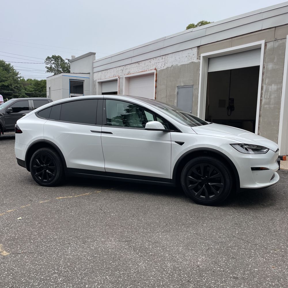 2022 Tesla Model X Plaid
