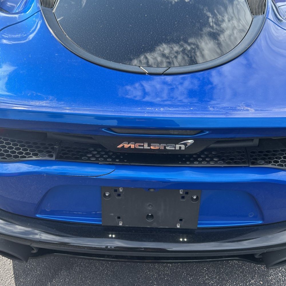 2021 McLaren GT  2D Coupe