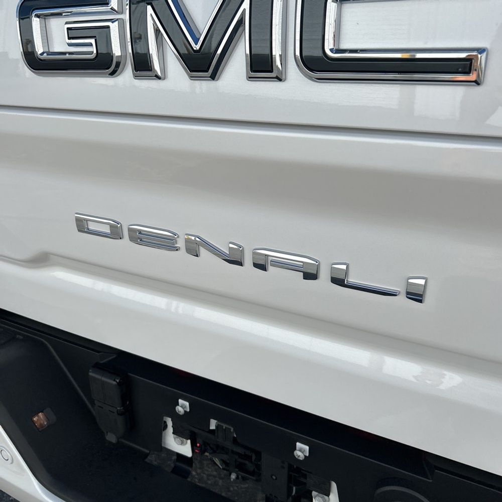 2025 GMC Sierra 3500HD Denali Ultimate
